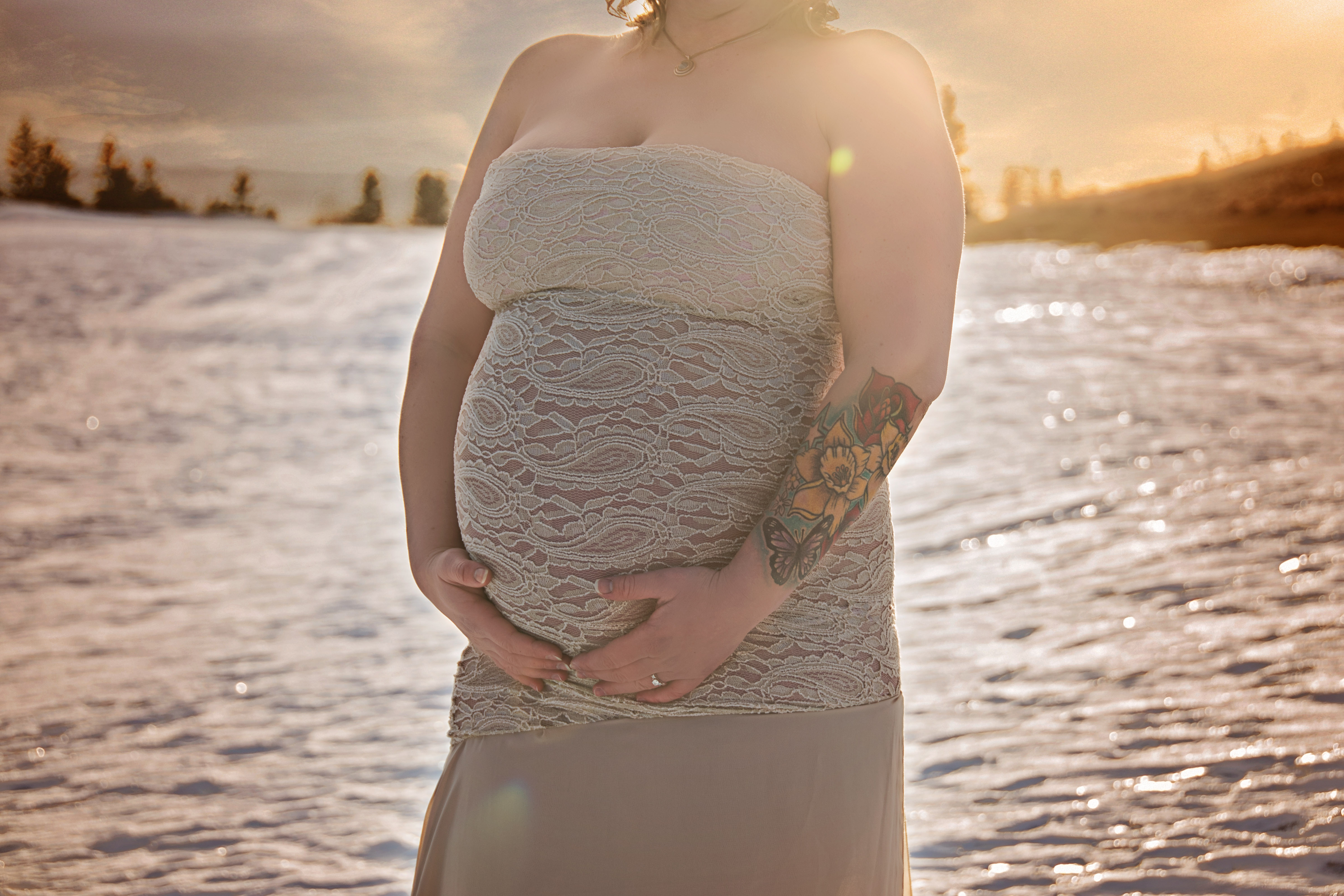 Edmonton-Maternity-Newborn-Photographer.Kish_.2.24.16-081